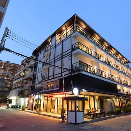 The Golden Ville Boutique Hotel And Spa Pattaya Ngoại thất bức ảnh